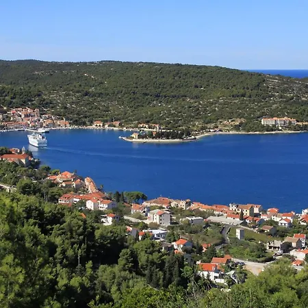 Apartments By The Sea Vis - 2470 Vis