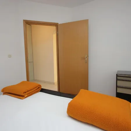 Apartments By The Sea Vis - 2470 Apartment *