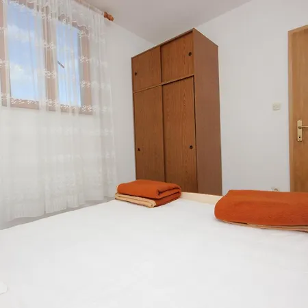 Apartments By The Sea Vis - 2470 Apartment *
