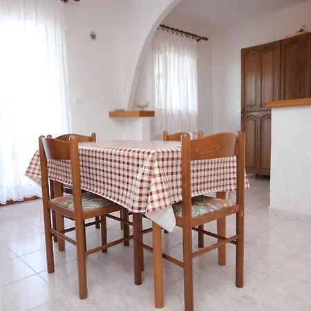 Apartments By The Sea Vis - 2470 Apartment