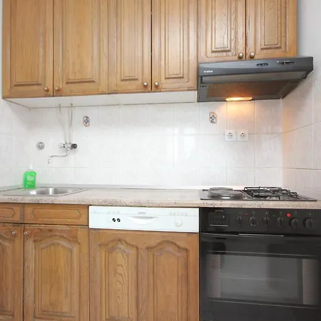 Apartment Apartments By The Sea Vis - 2470 Vis