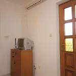 Apartments By The Sea Vis - 2470 Apartment *